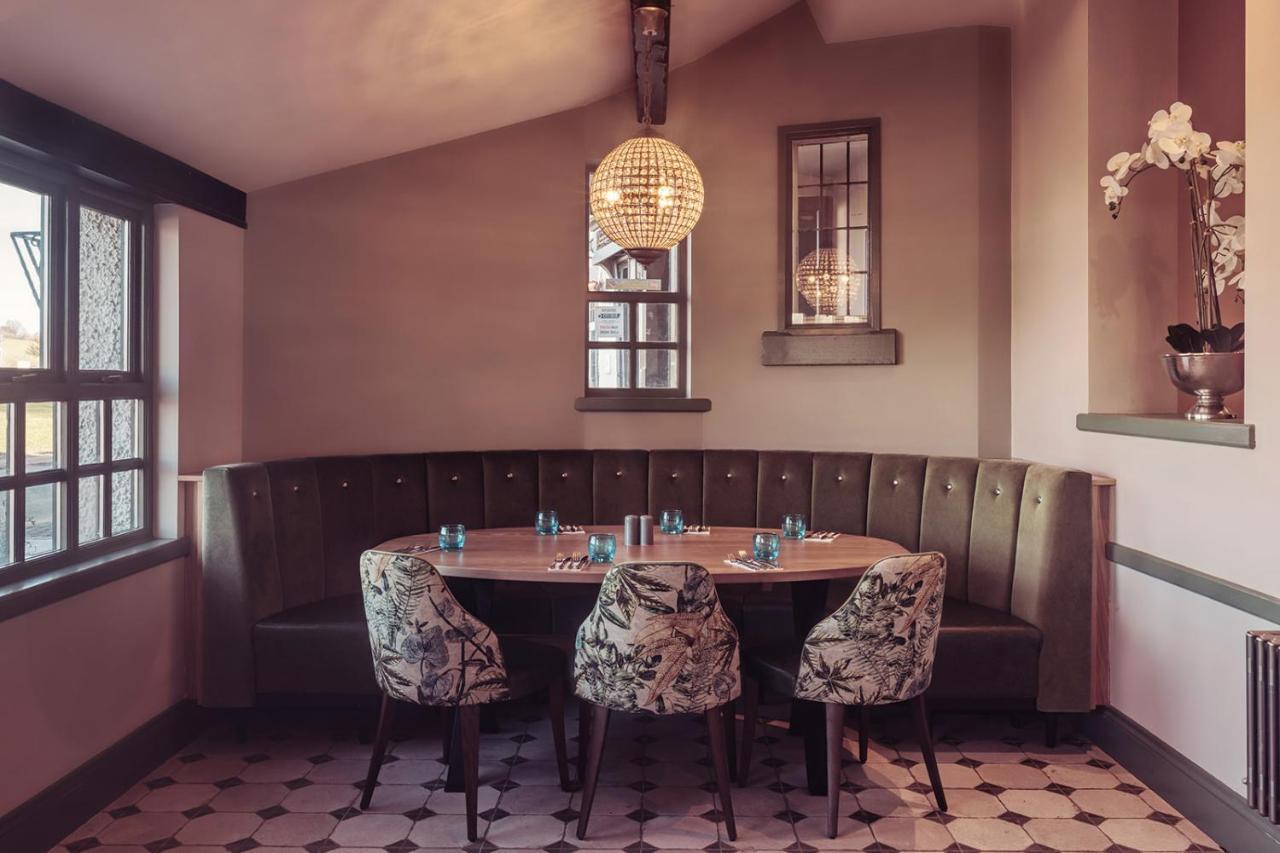 فندق لونغلاندس إن آند كوتيدجيز كارنفورث المظهر الخارجي الصورة The restaurant's interior