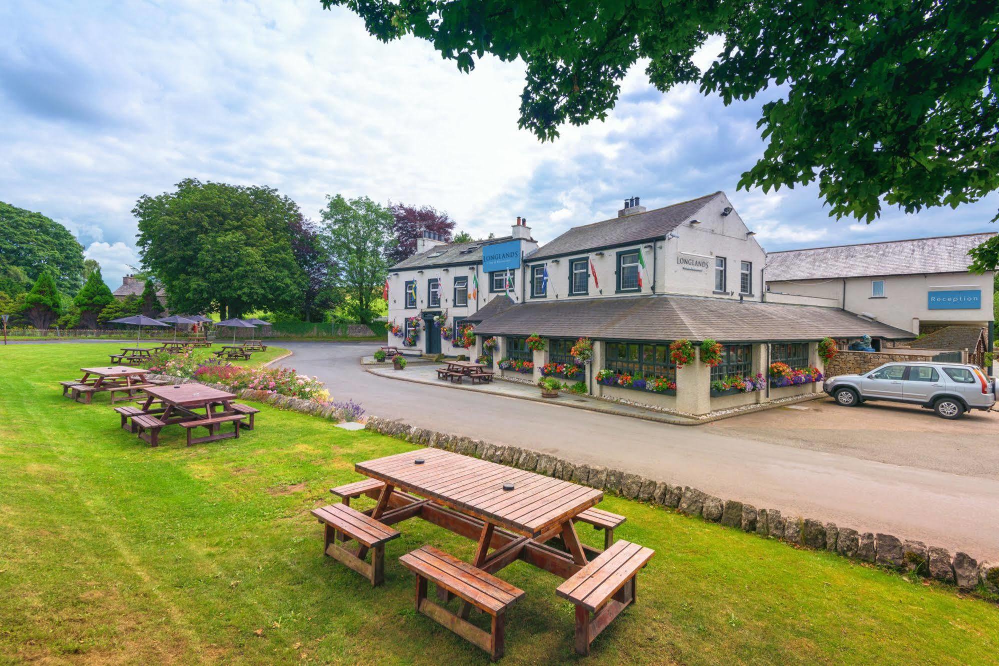 فندق لونغلاندس إن آند كوتيدجيز كارنفورث المظهر الخارجي الصورة The Old Drum Inn